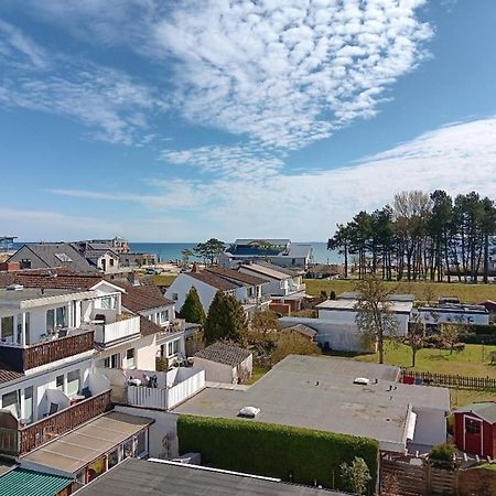Haus Meeresbrise: Seaside Retreat with Ocean Views Groemitz Exterior photo